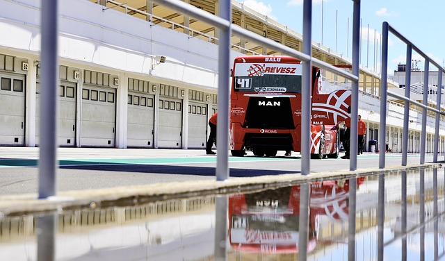 吸引了数万 吸引了数万